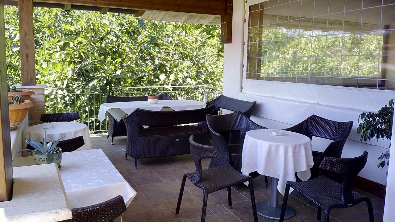 Agriturismo Casale Sera Fontana Liri Exterior foto